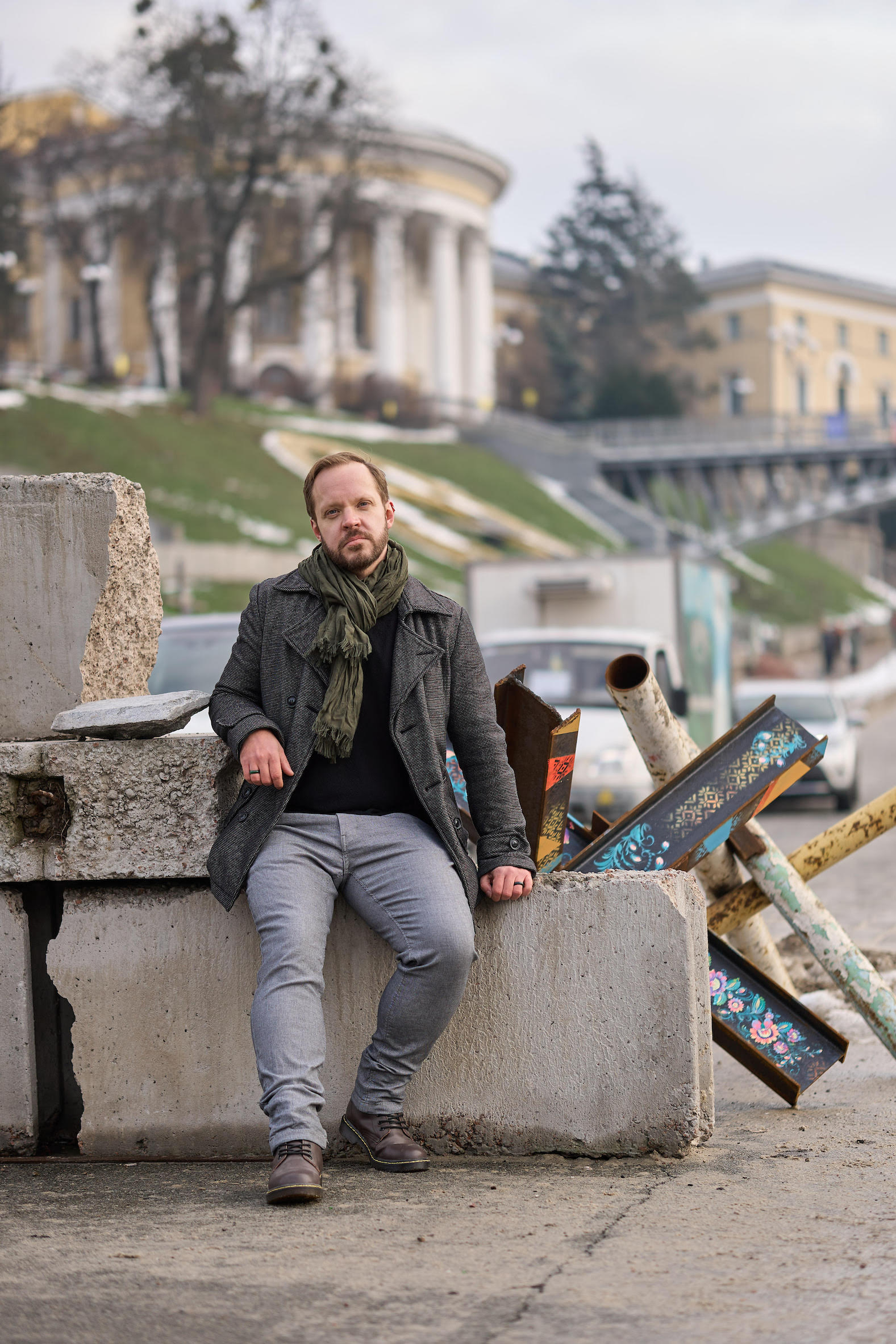 Kyiv’s Maidan Nezalezhnosti (Independence Square), with concrete and metal barricades used to stop Russian tanks and other military vehicles (David Neparidze photo)