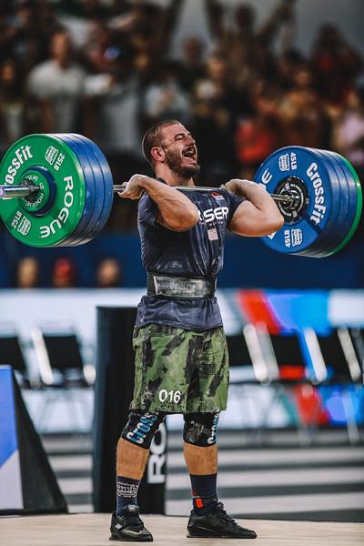 Fraser winning the clean challenge with 380 lbs.