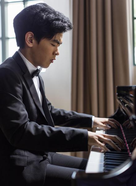 Daniel Hsu
